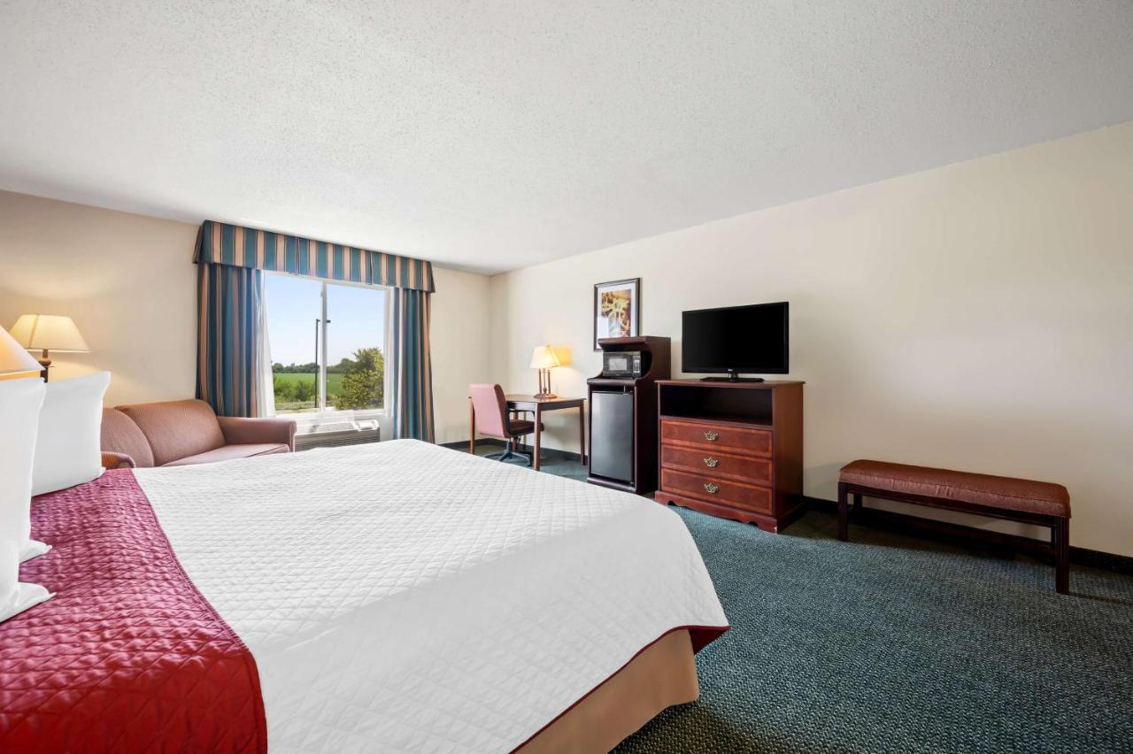 | Best Western Annawan Inn