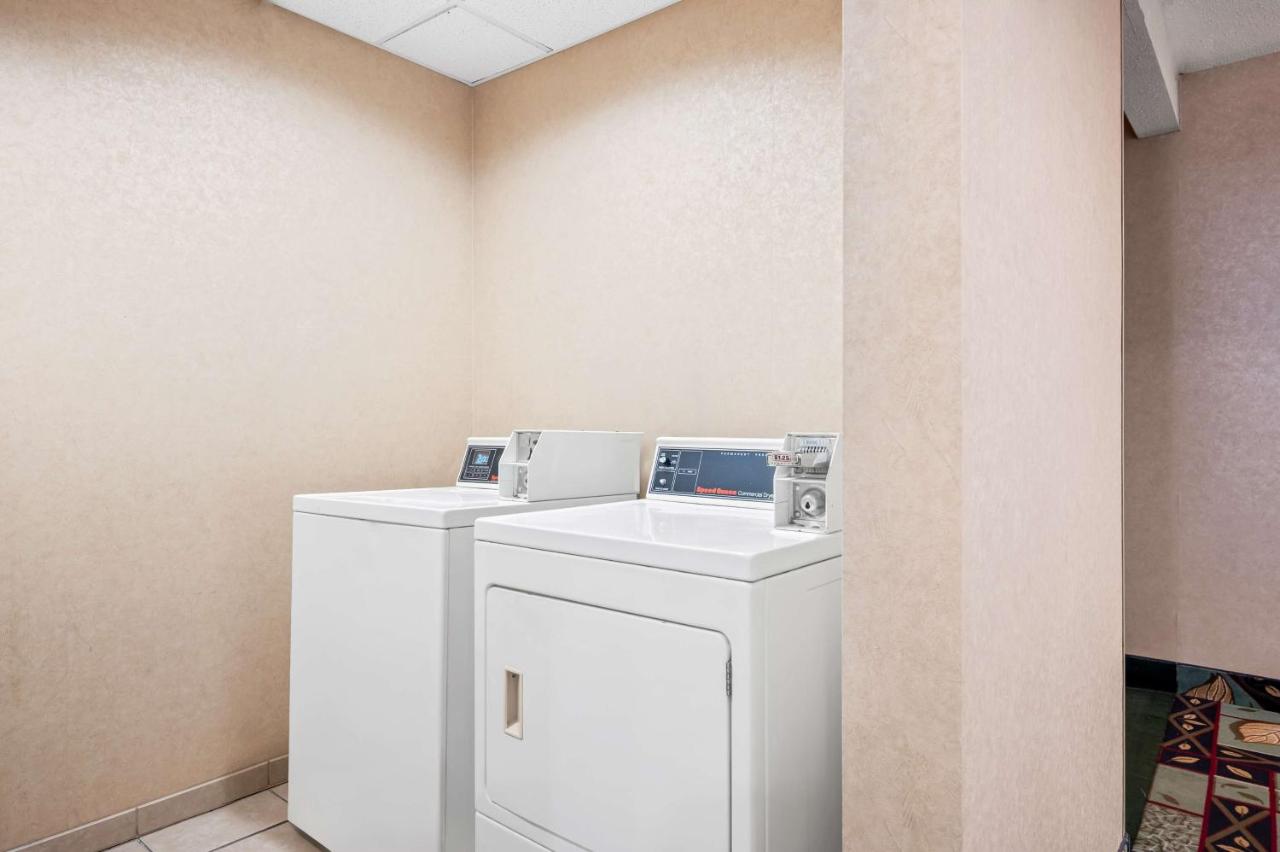 | Best Western Annawan Inn