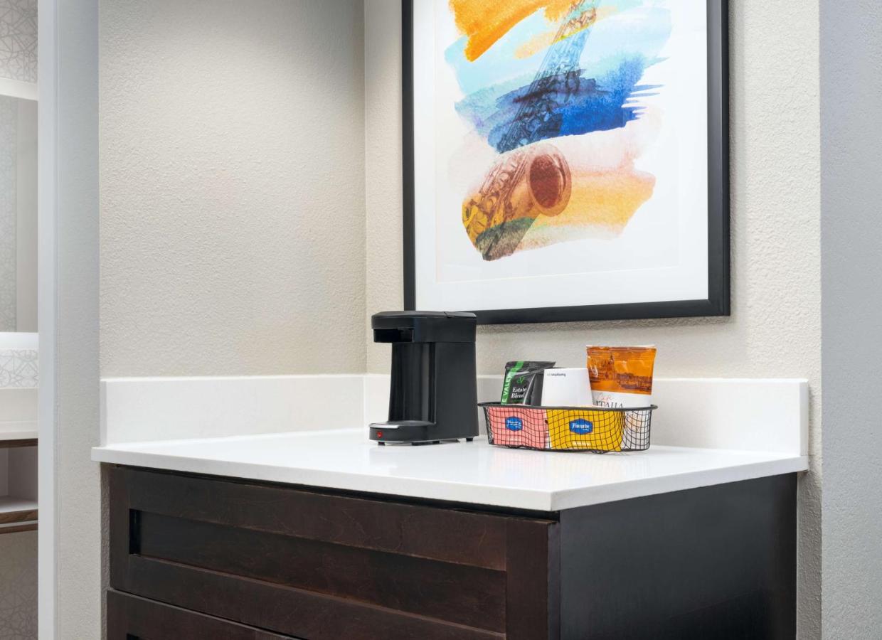 Double Room - Non-Smoking at Hampton Inn & Suites Memphis East