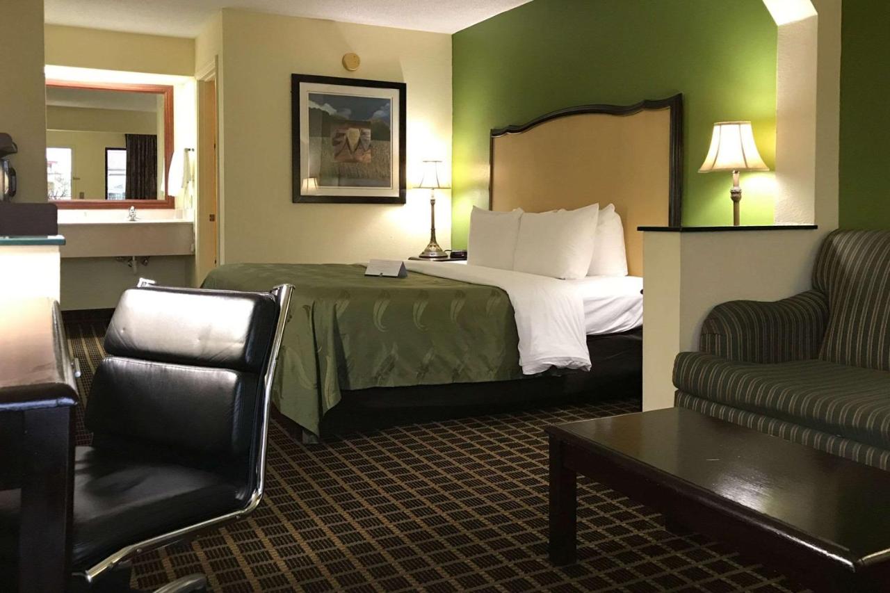 King Room - Smoking  at Quality Inn Byron - Warner Robins