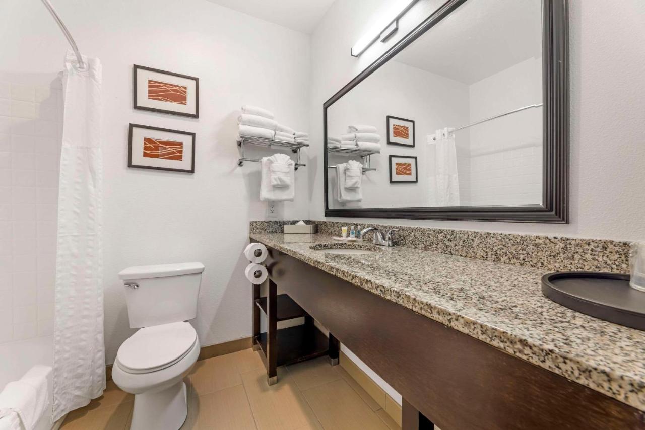 Deluxe Queen Suite with Two Queen Beds at Comfort Suites Near Vancouver Mall