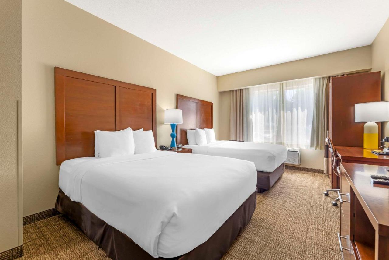 Superior Queen Suite with Two Queen Beds - Non-Smoking at Comfort Suites Near Vancouver Mall