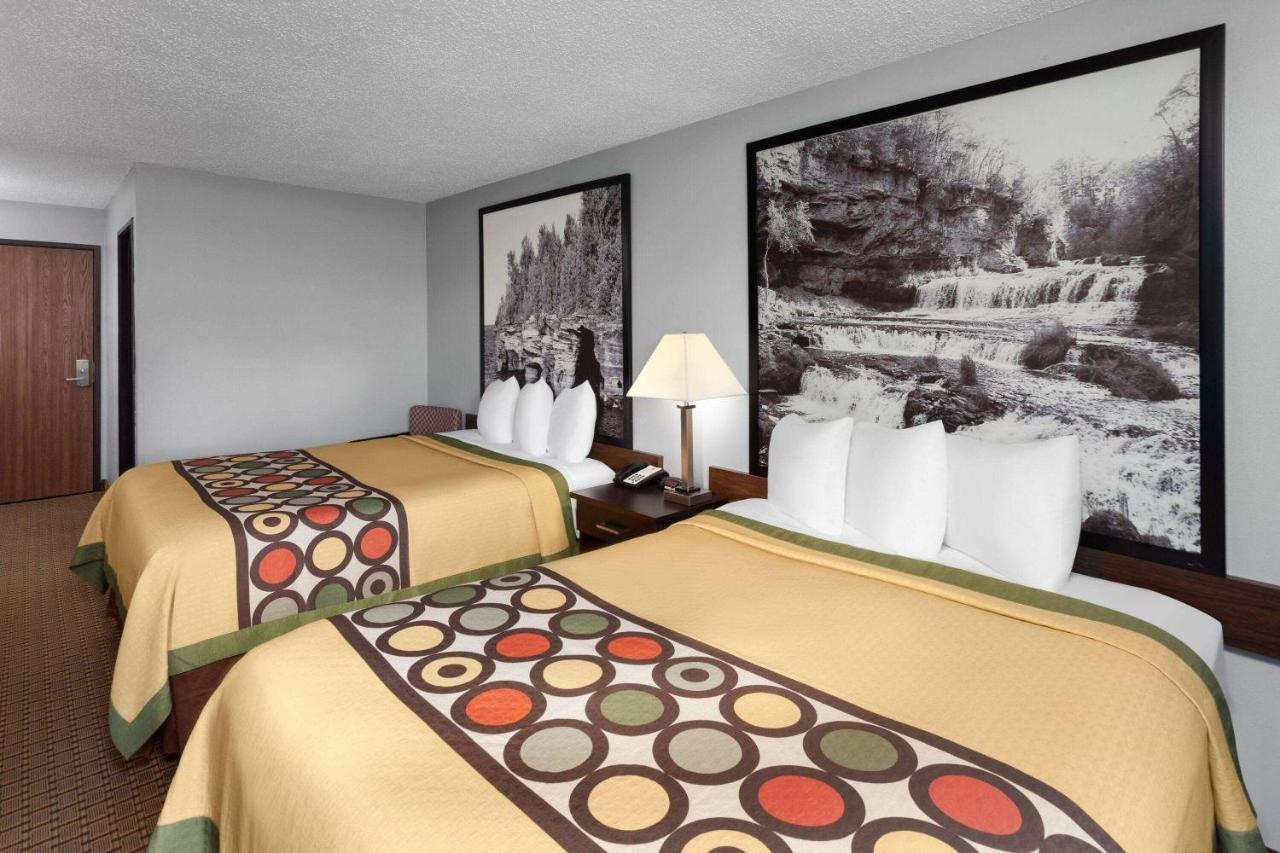 Queen Room with Two Queen Beds - Non-Smoking at Super 8 by Wyndham Sun Prairie/Madison E