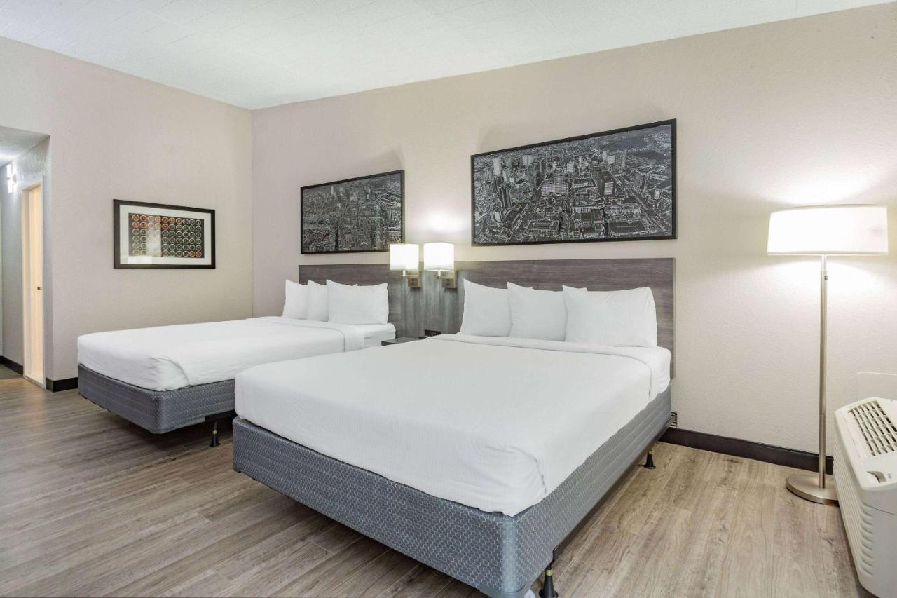 | Ramada by Wyndham Windsor Locks