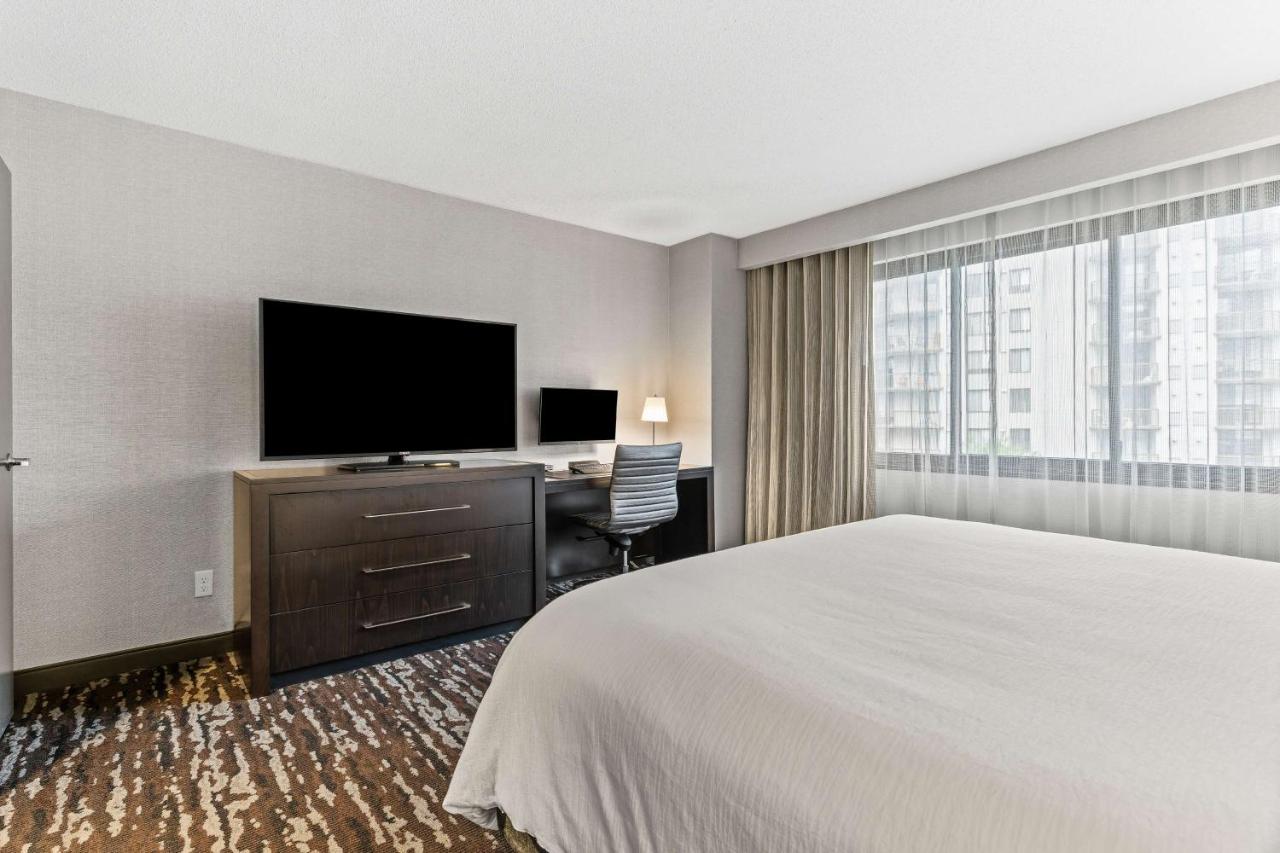 Executive King Suite - Non-Smoking at Embassy Suites by Hilton Crystal City National Airport
