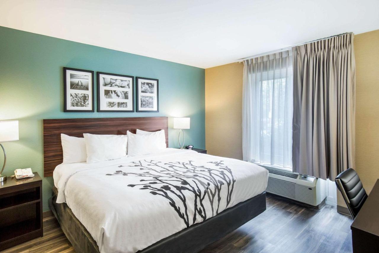  | Sleep Inn & Suites Scranton Dunmore