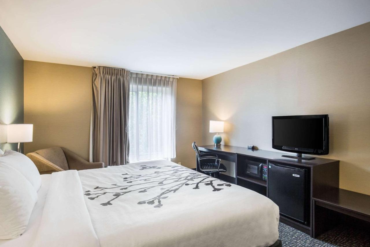  | Sleep Inn & Suites Scranton Dunmore