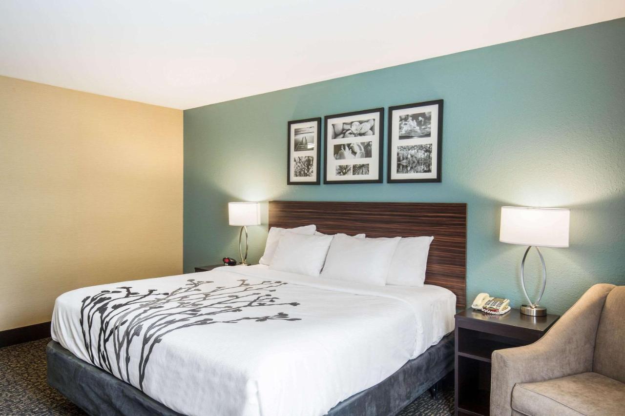  | Sleep Inn & Suites Scranton Dunmore