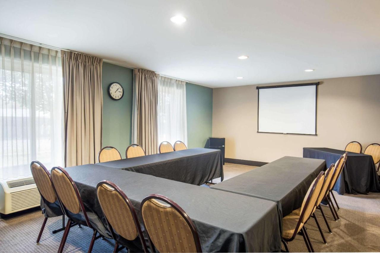  | Sleep Inn & Suites Scranton Dunmore
