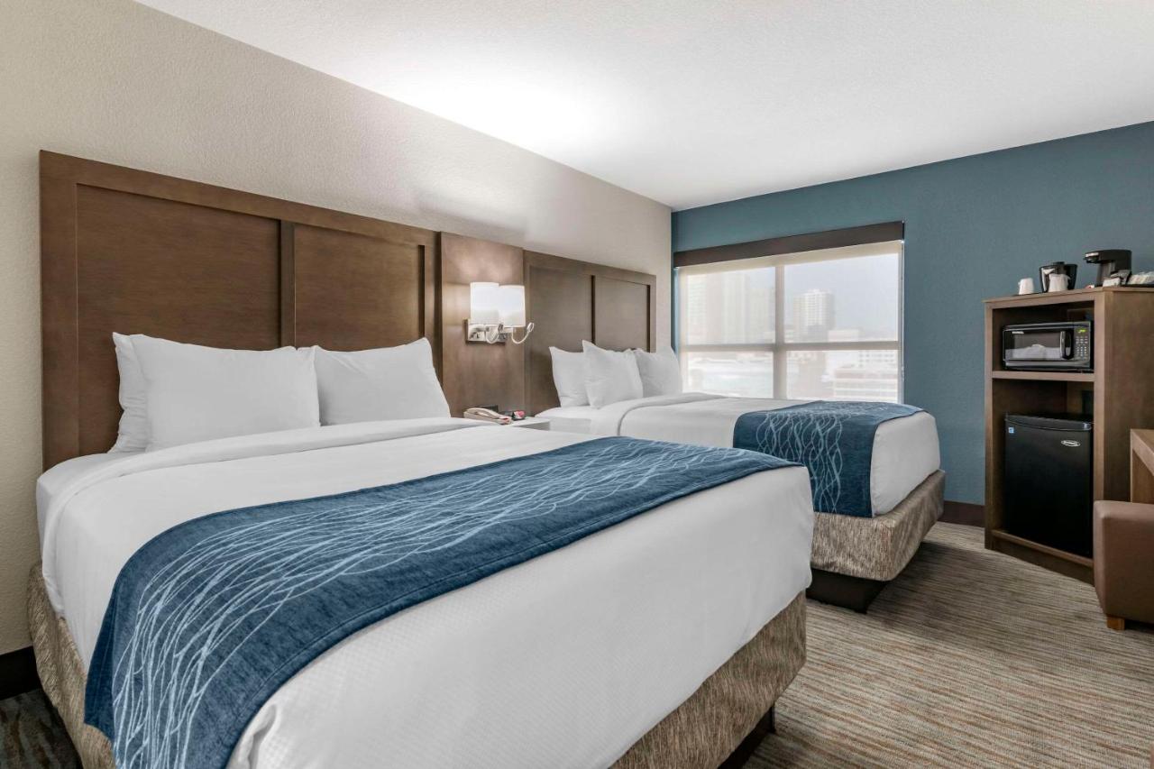 Queen Room with Two Queen Beds - Non-Smoking at Comfort Inn & Suites Downtown Brickell - Port of Miami