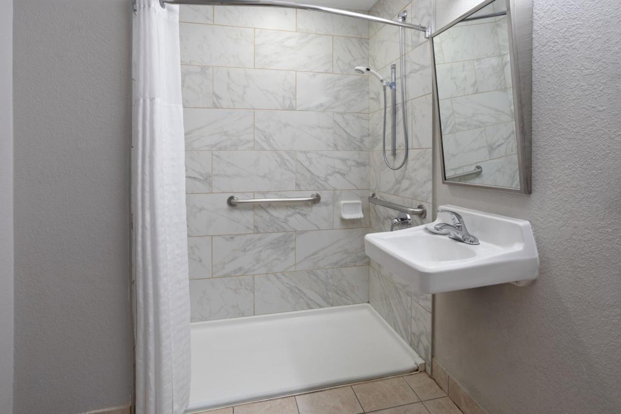 King Room - Mobility Access/Non-Smoking at Microtel Inn & Suites by Wyndham Ann Arbor