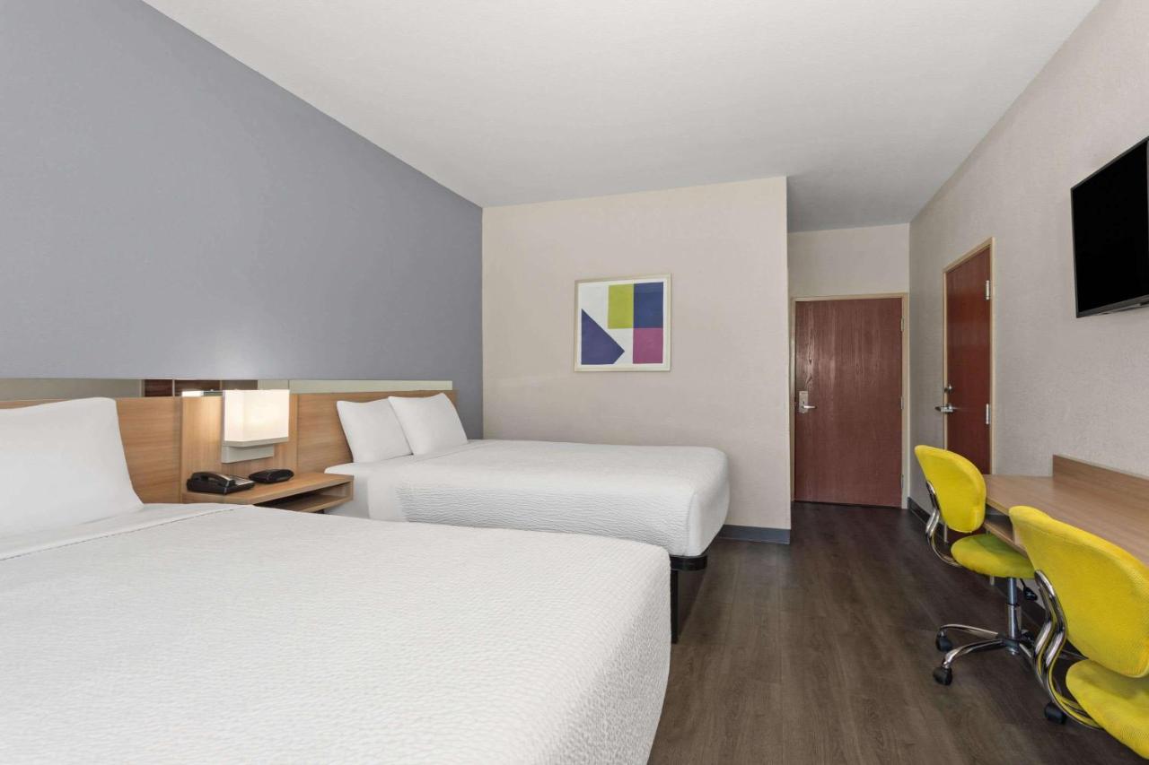 Queen Room with Two Queen Beds - Disability Access/Non-Smoking at Microtel Inn & Suites by Wyndham Panama City