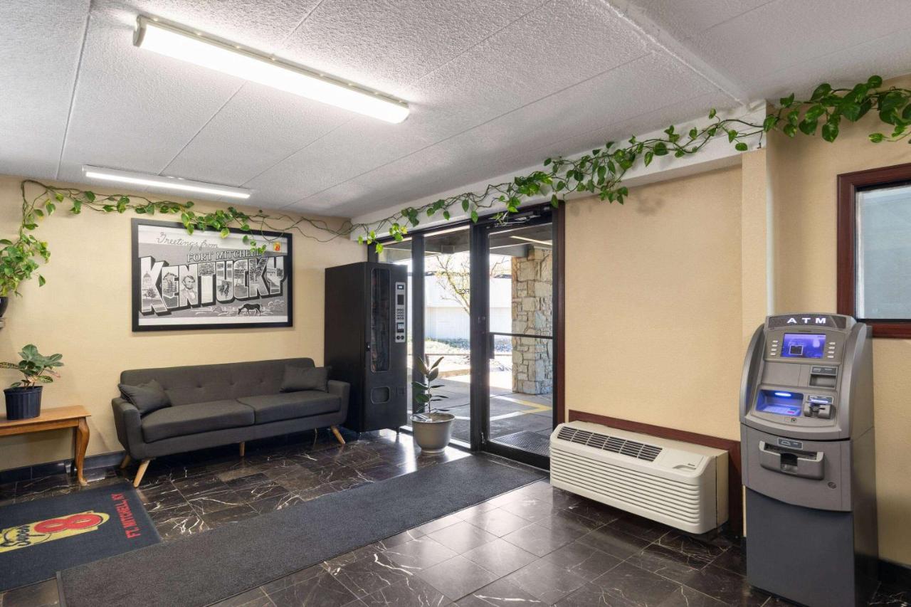 | Super 8 by Wyndham Fort Mitchell Cincinnati Area