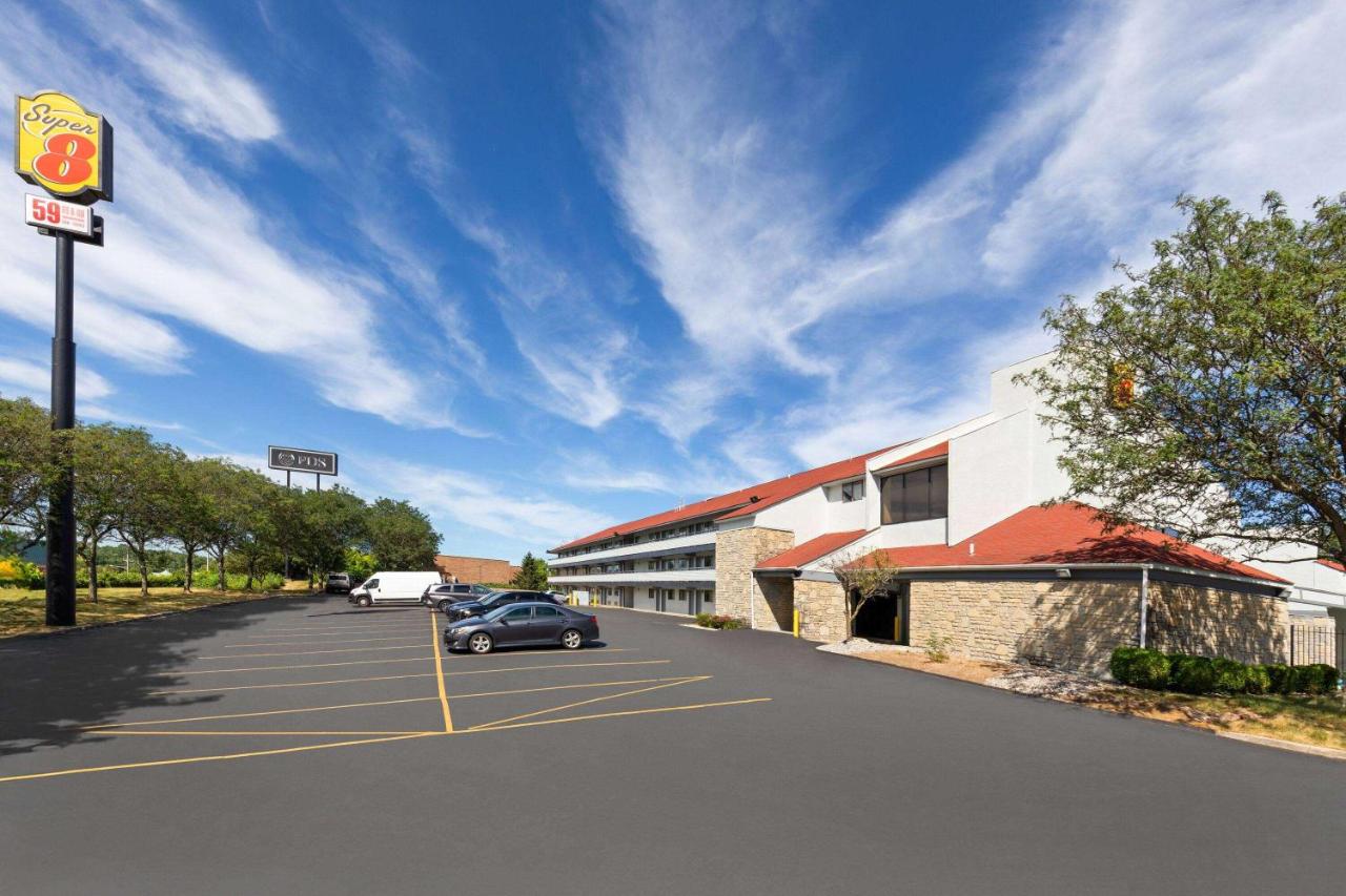 | Super 8 by Wyndham Fort Mitchell Cincinnati Area