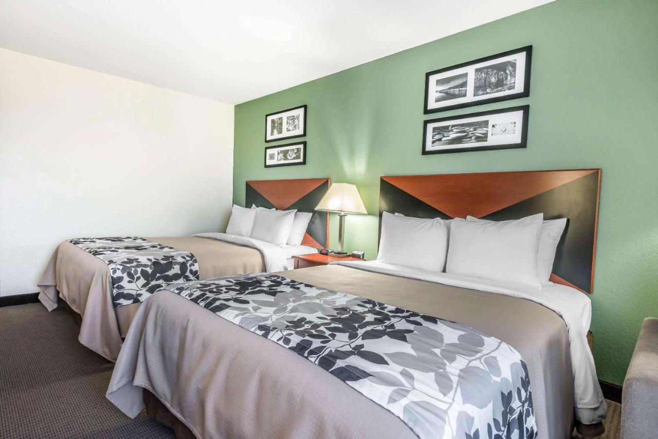 Queen Room with Two Queen Beds - Non-Smoking at Sleep Inn & Suites University/Shands
