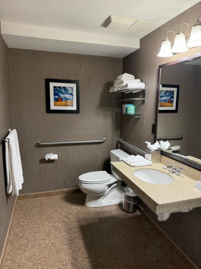 Normandy Farm Hotel and Conference Center