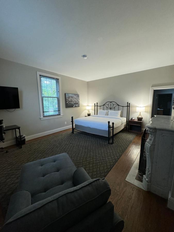 Normandy Farm Hotel and Conference Center