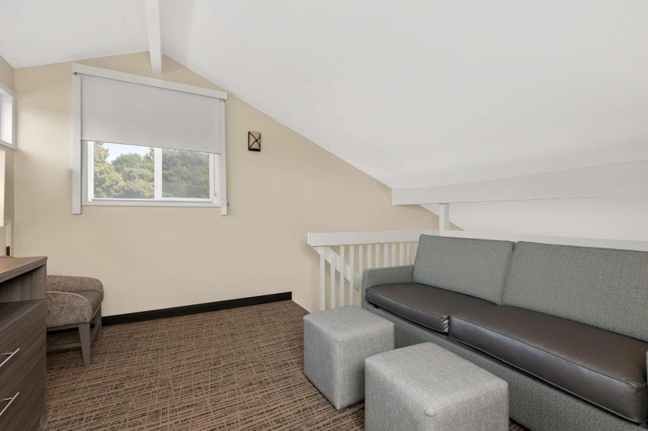 | Best Western Inn At Face Rock