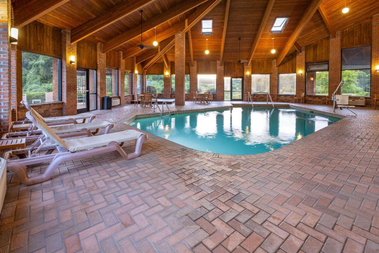 | Baymont by Wyndham LaGrange