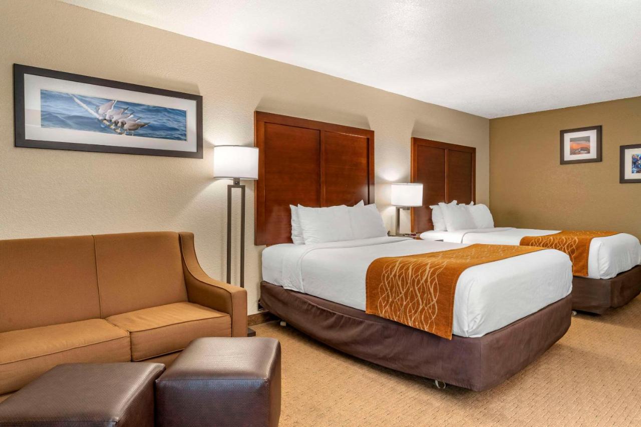 Queen Room with Two Queen Beds - Non-Smoking at Comfort Inn & Suites Lincoln City