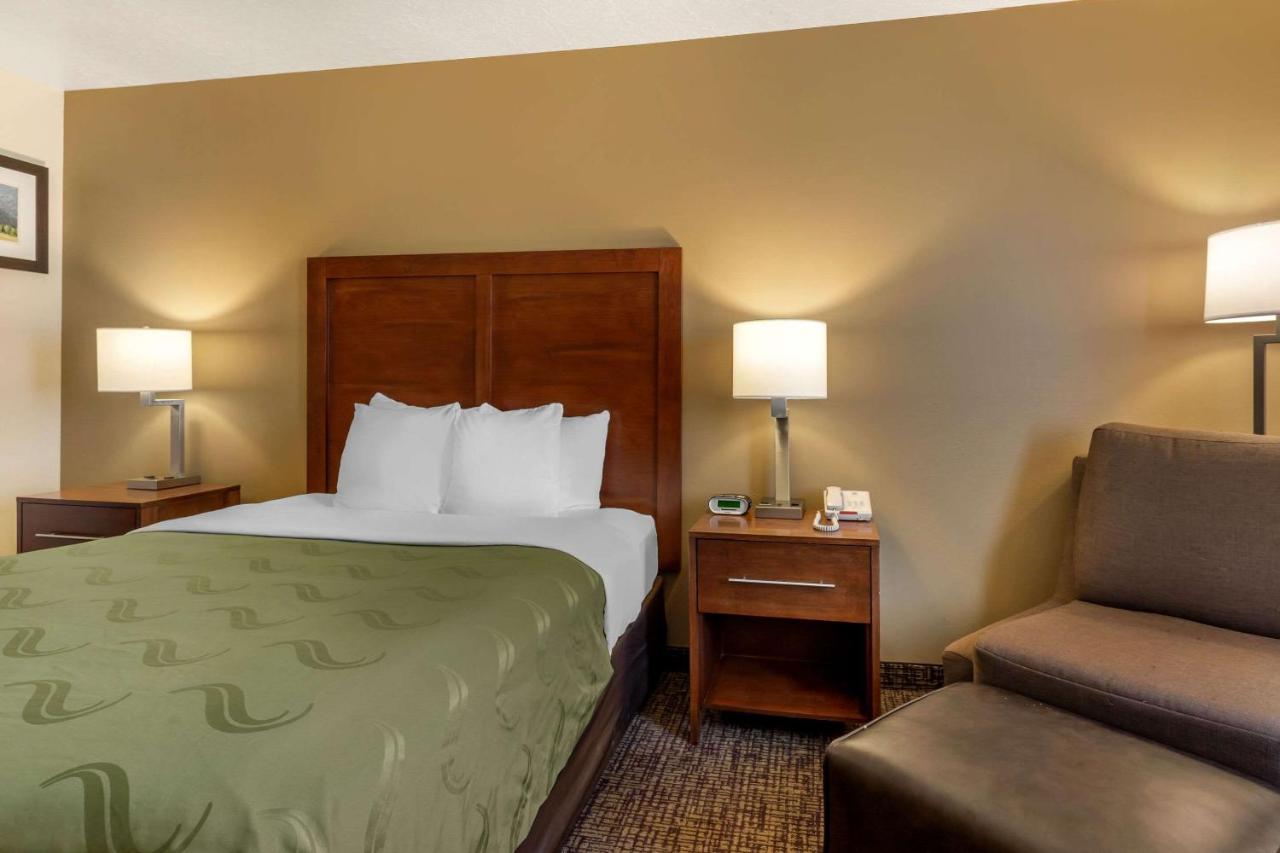 Queen Room - Accessible/Nonsmoking at Quality Inn Logan near University