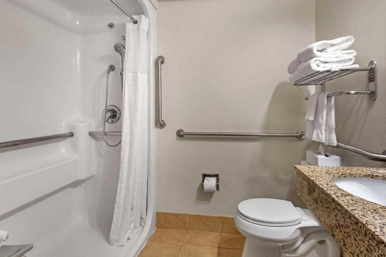 Queen Room - Accessible/Nonsmoking at Quality Inn Logan near University