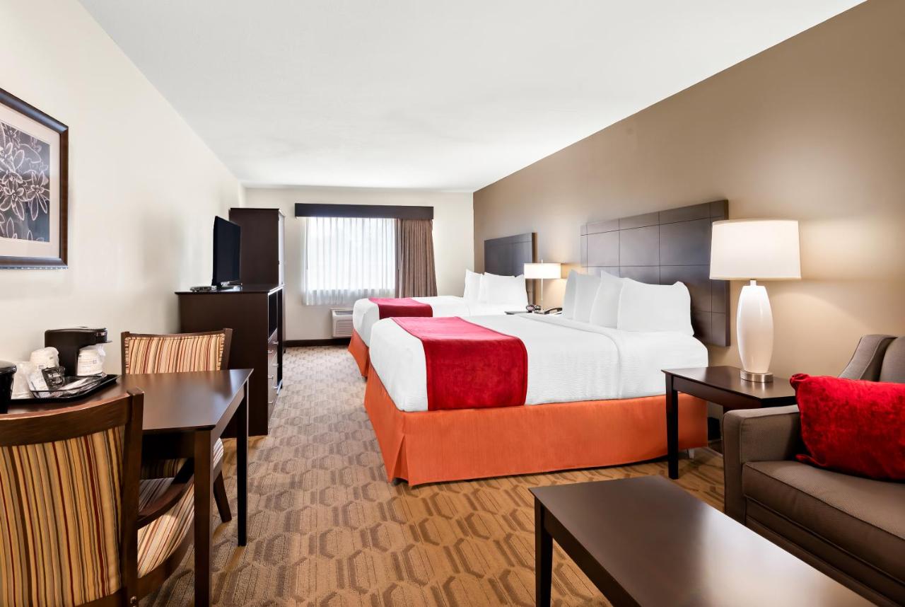 Queen Suite with Sofa Bed - Non-Smoking at Best Western Palmyra Inn & Suites