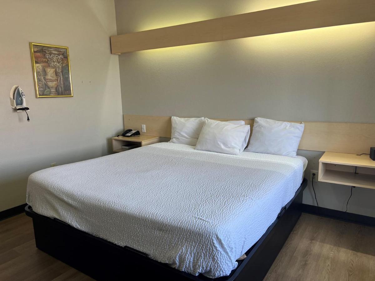 Room #100230126 at Days Inn & Suites by Wyndham Hutchinson