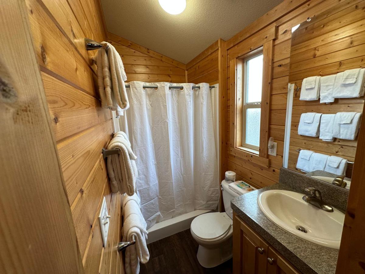 | Westport Inn Cabins