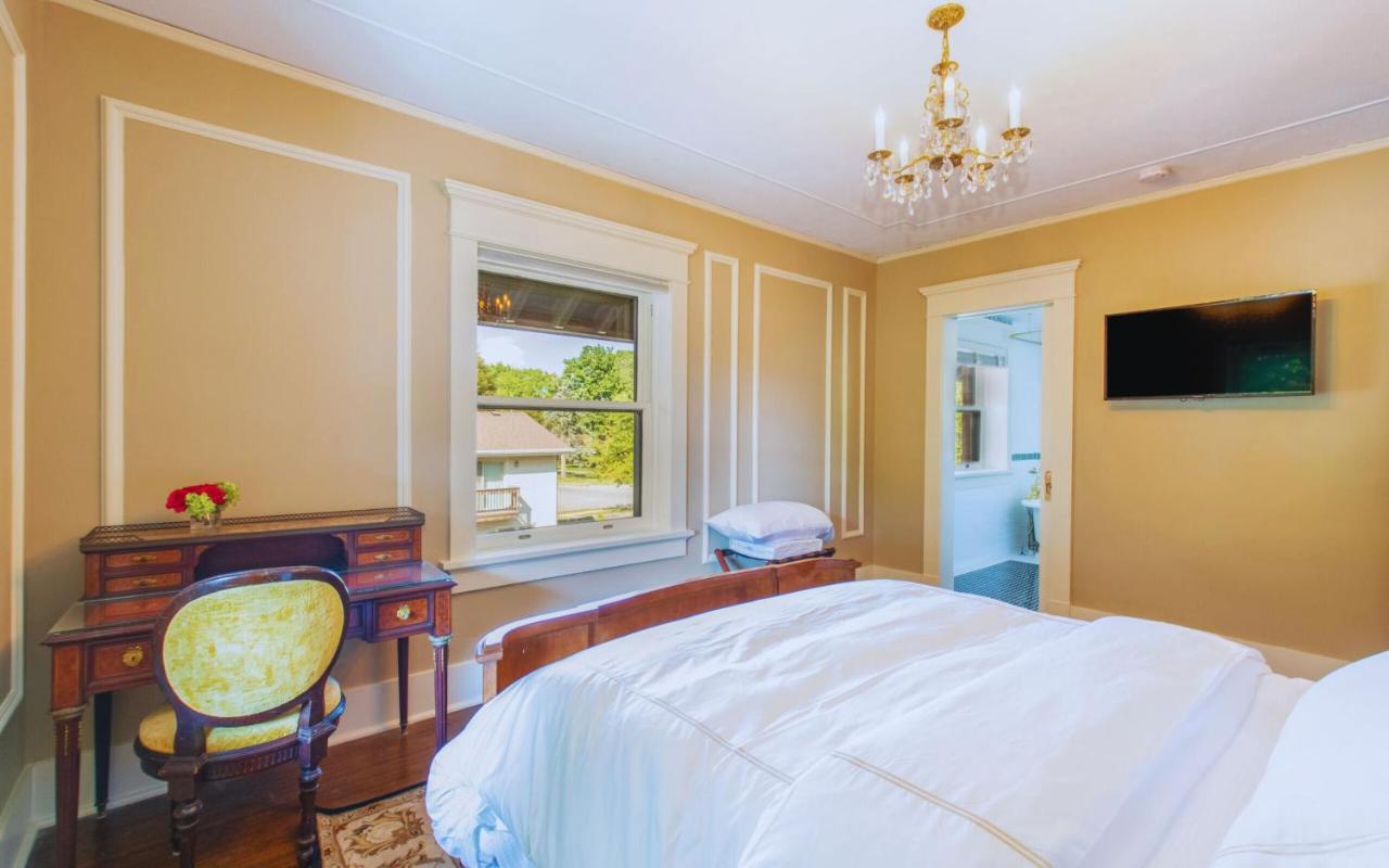 Holiday Home at Martha's Bed and Breakfast