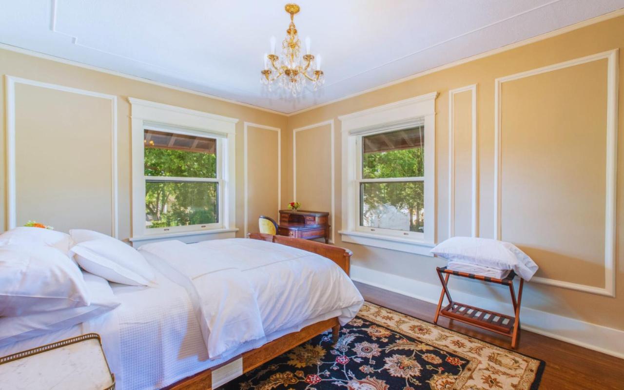 Holiday Home at Martha's Bed and Breakfast