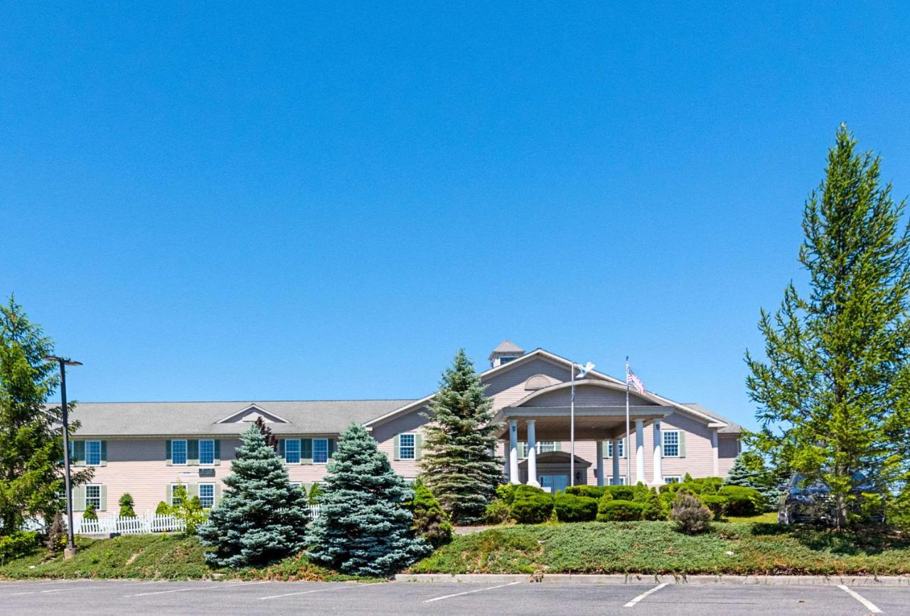 | Quality Inn & Suites Schoharie near Howe Caverns