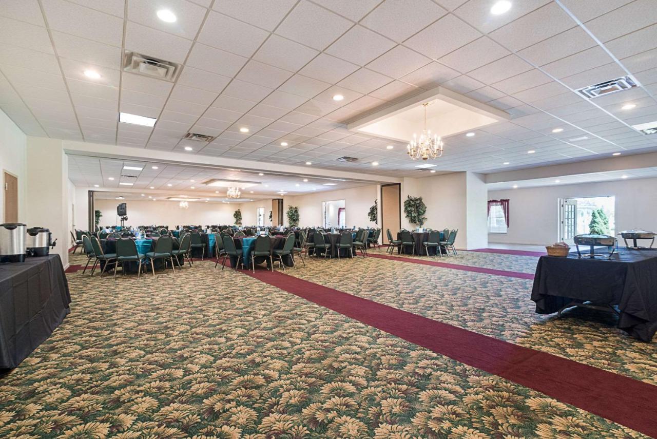 | Quality Inn & Suites Schoharie near Howe Caverns