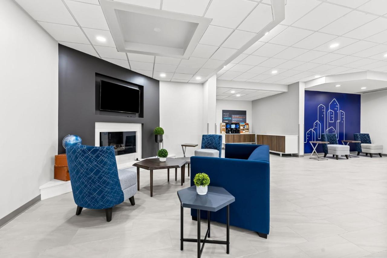 Holiday Inn Express Nashville-Hendersonville