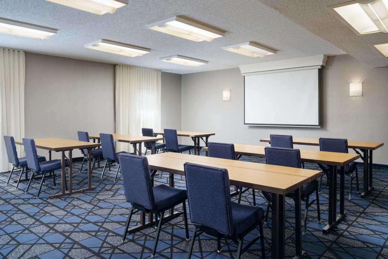 | Courtyard by Marriott Little Rock West