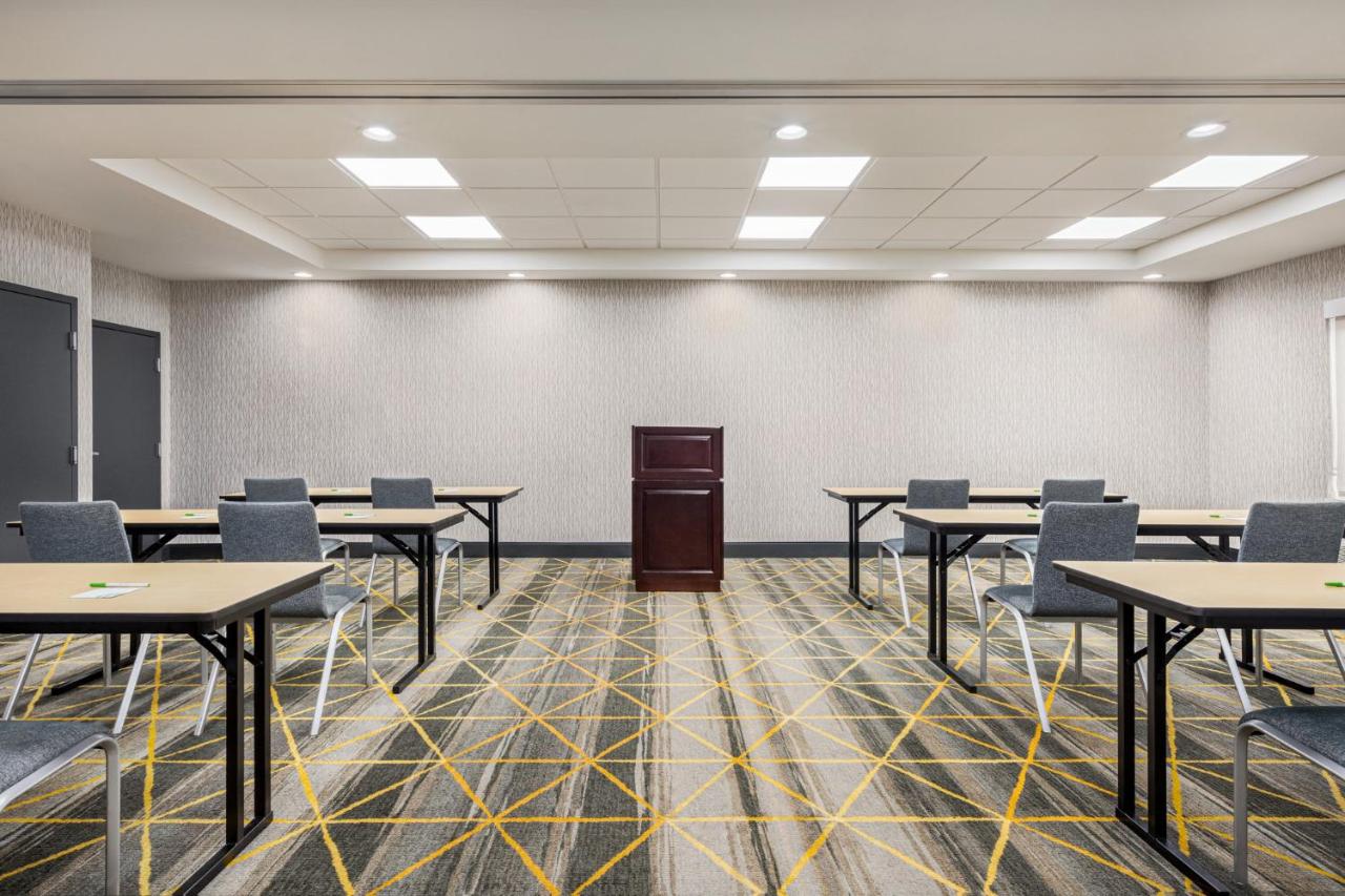 | Holiday Inn - Cheshire - Southington, an IHG Hotel
