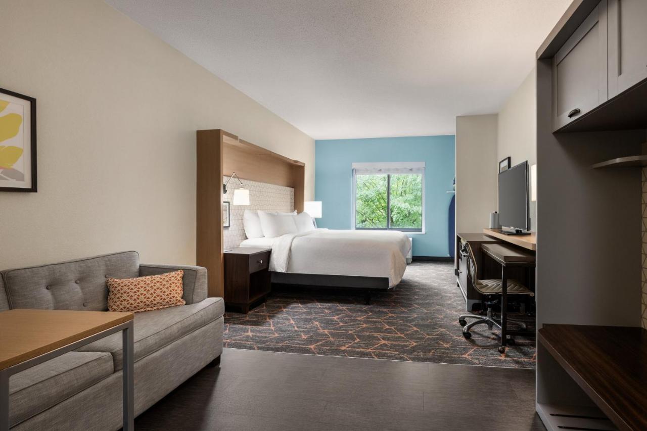 | Holiday Inn - Cheshire - Southington, an IHG Hotel