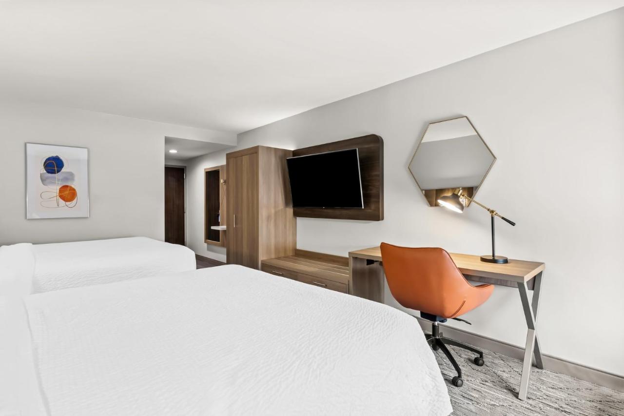 Holiday Inn Express Nashville-Hendersonville