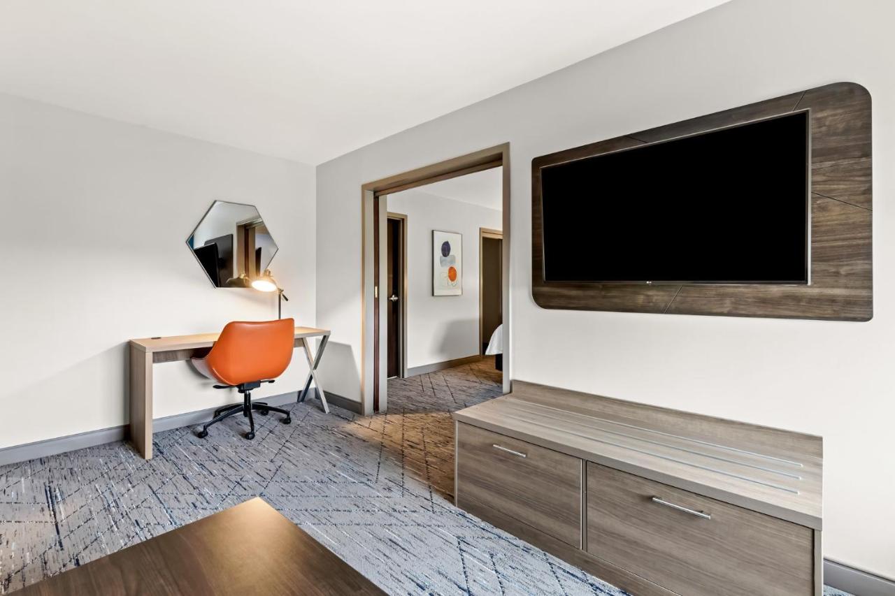 Holiday Inn Express Nashville-Hendersonville