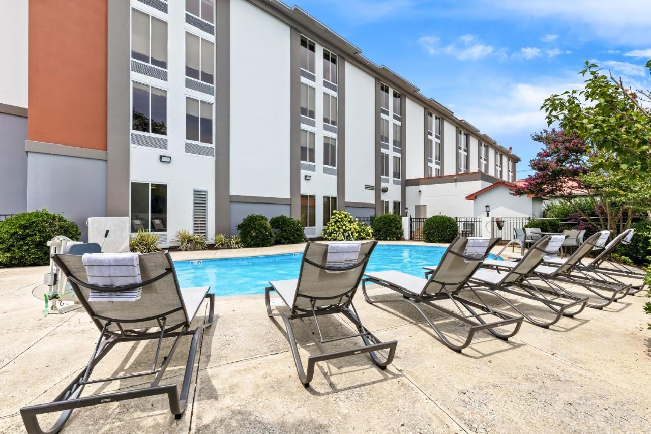 Holiday Inn Express Nashville-Hendersonville