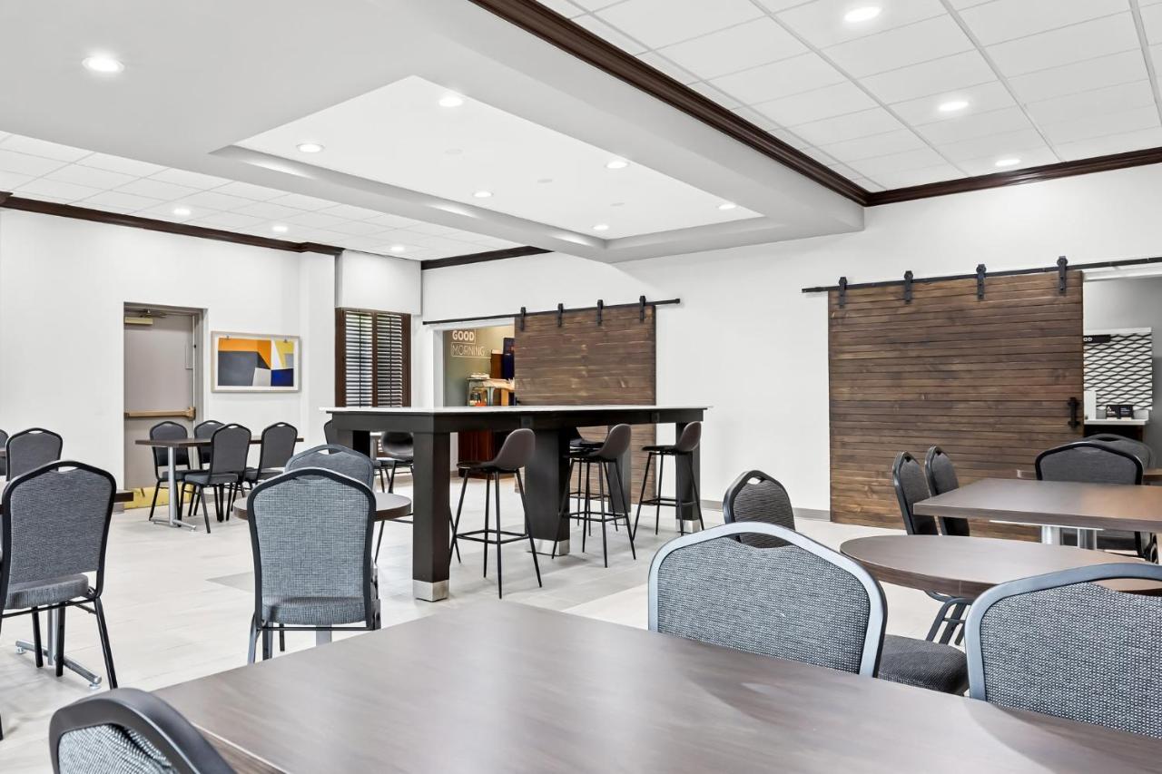 Holiday Inn Express Nashville-Hendersonville
