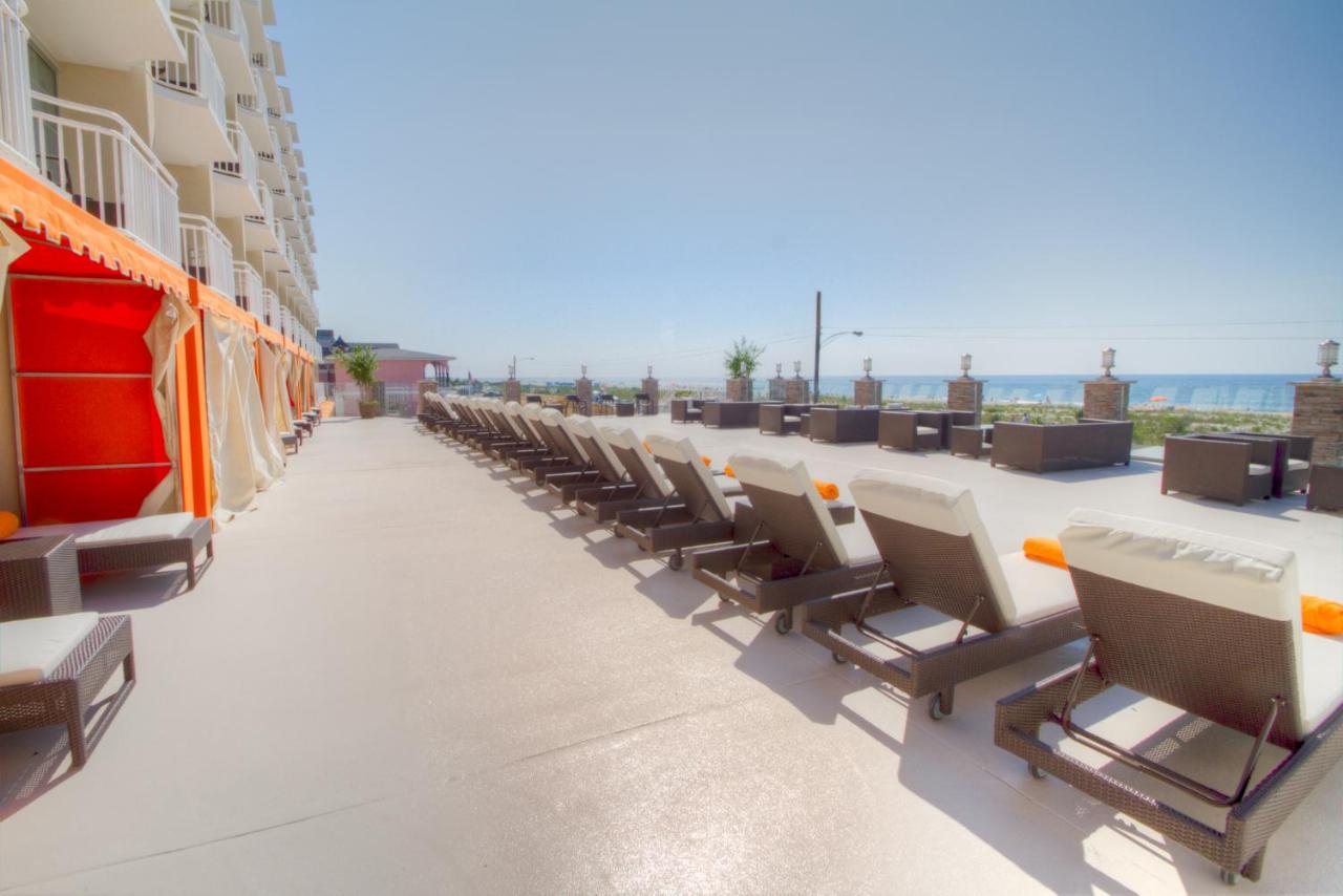| Ocean Club Hotel