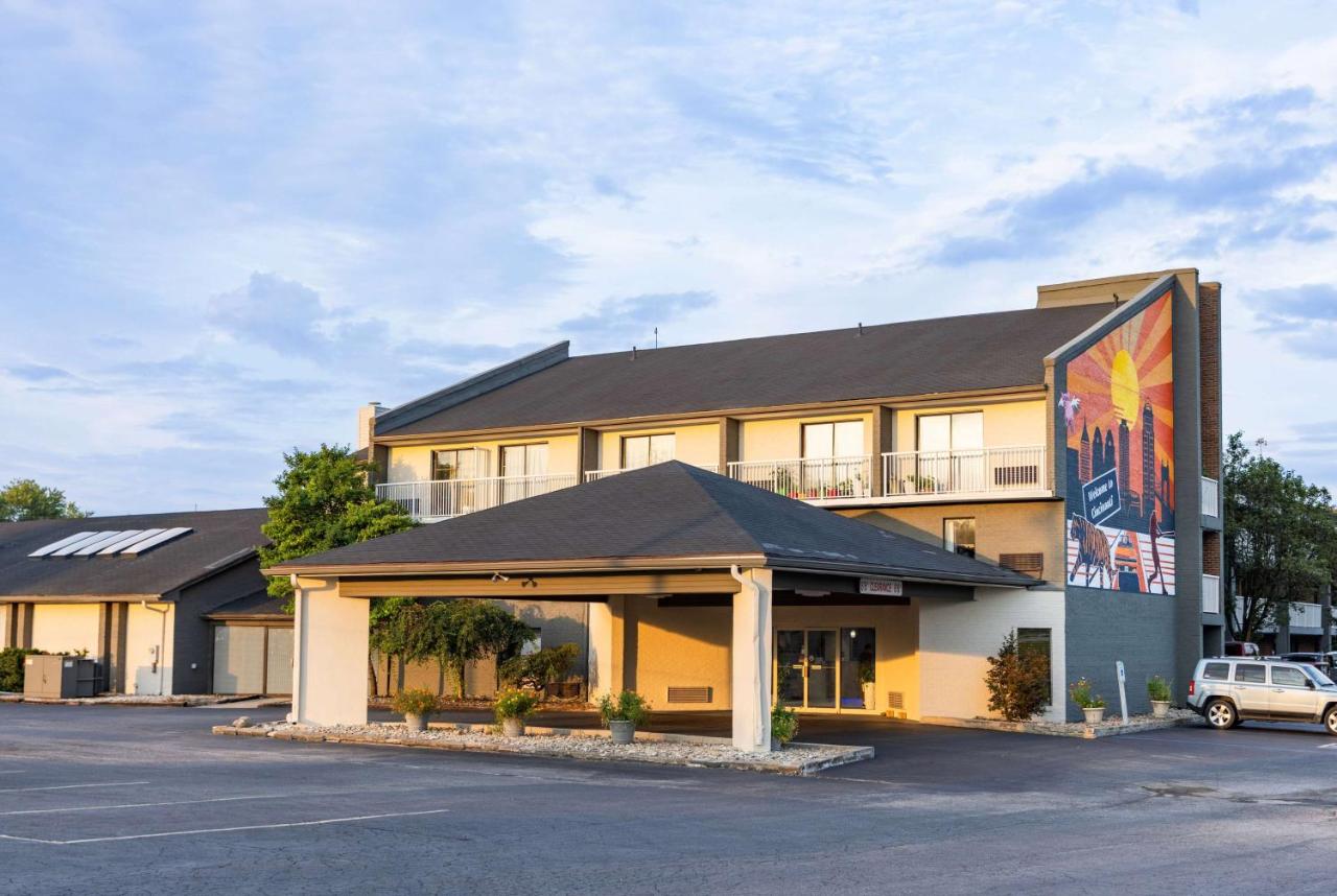 | Days Inn by Wyndham Cincinnati East