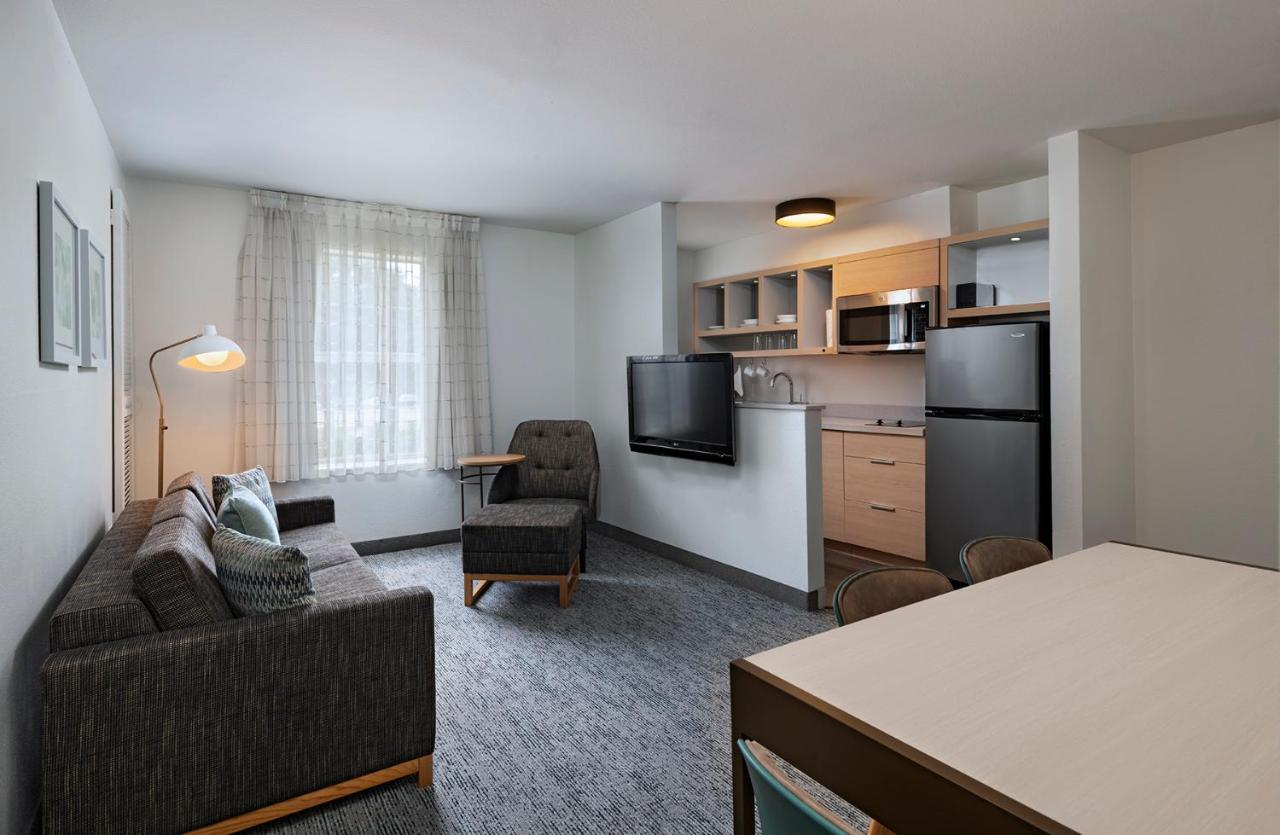 | TownePlace Suites by Marriott College Station