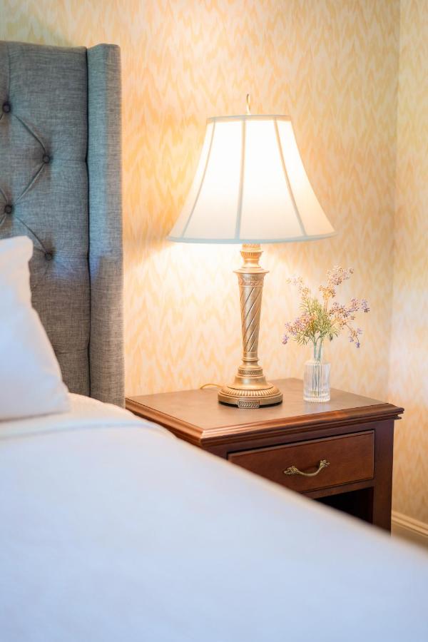 | Fairhaven Village Inn