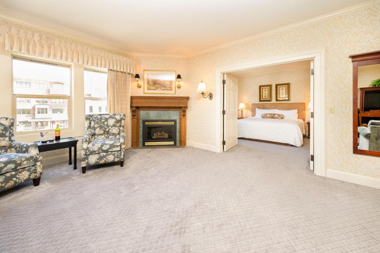 | Fairhaven Village Inn