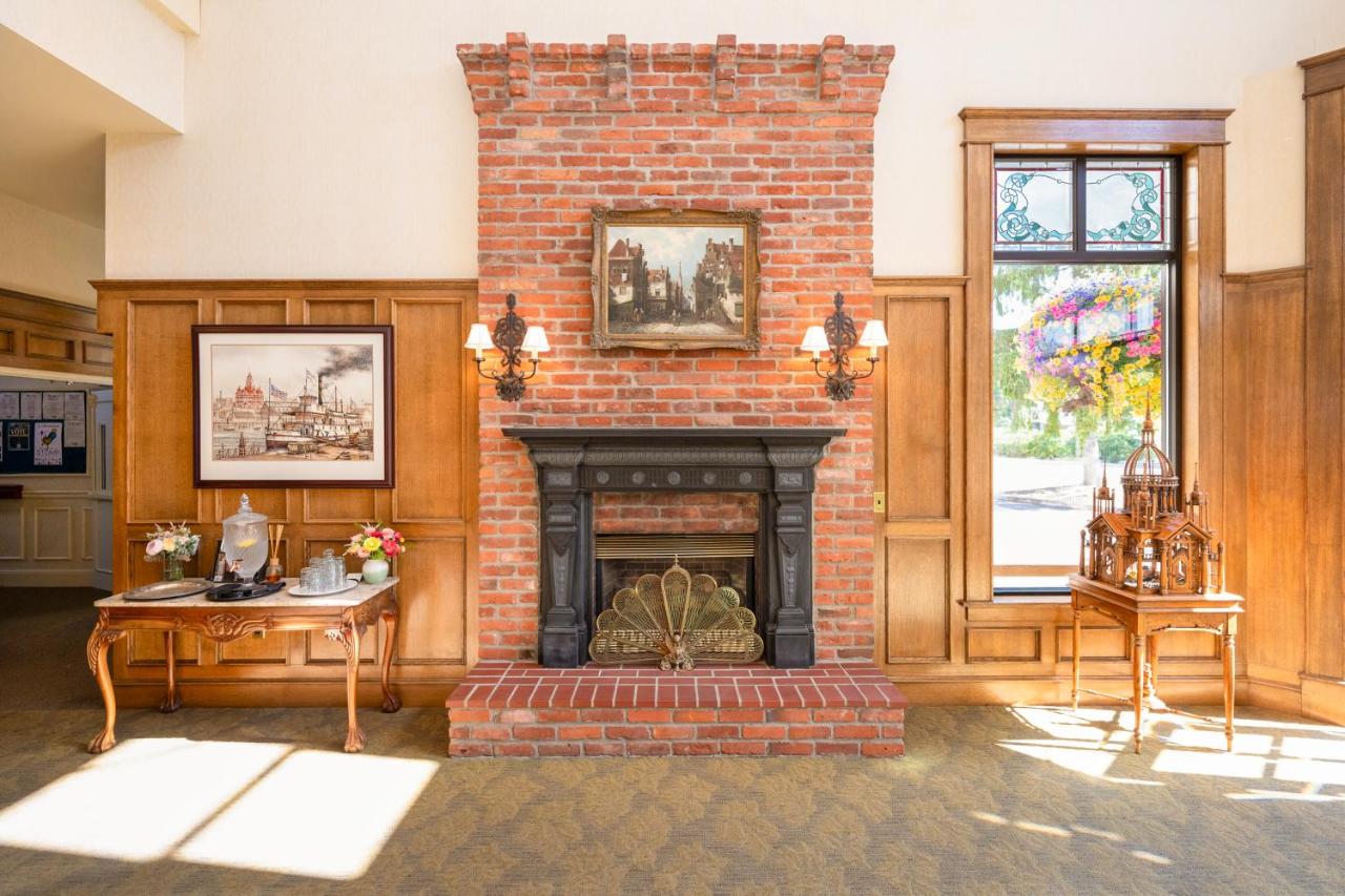  | Fairhaven Village Inn