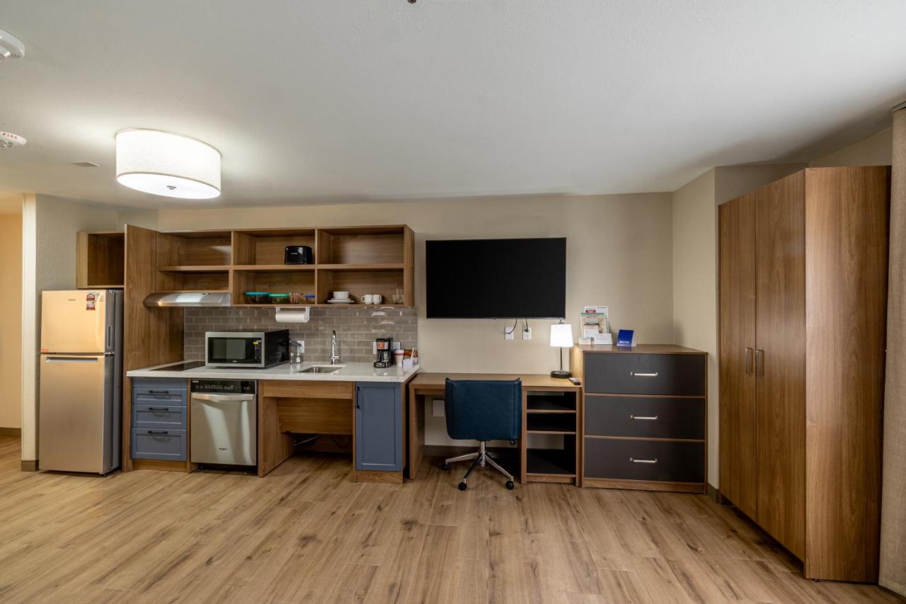Studio Suite at Candlewood Suites Wichita Northwest by IHG