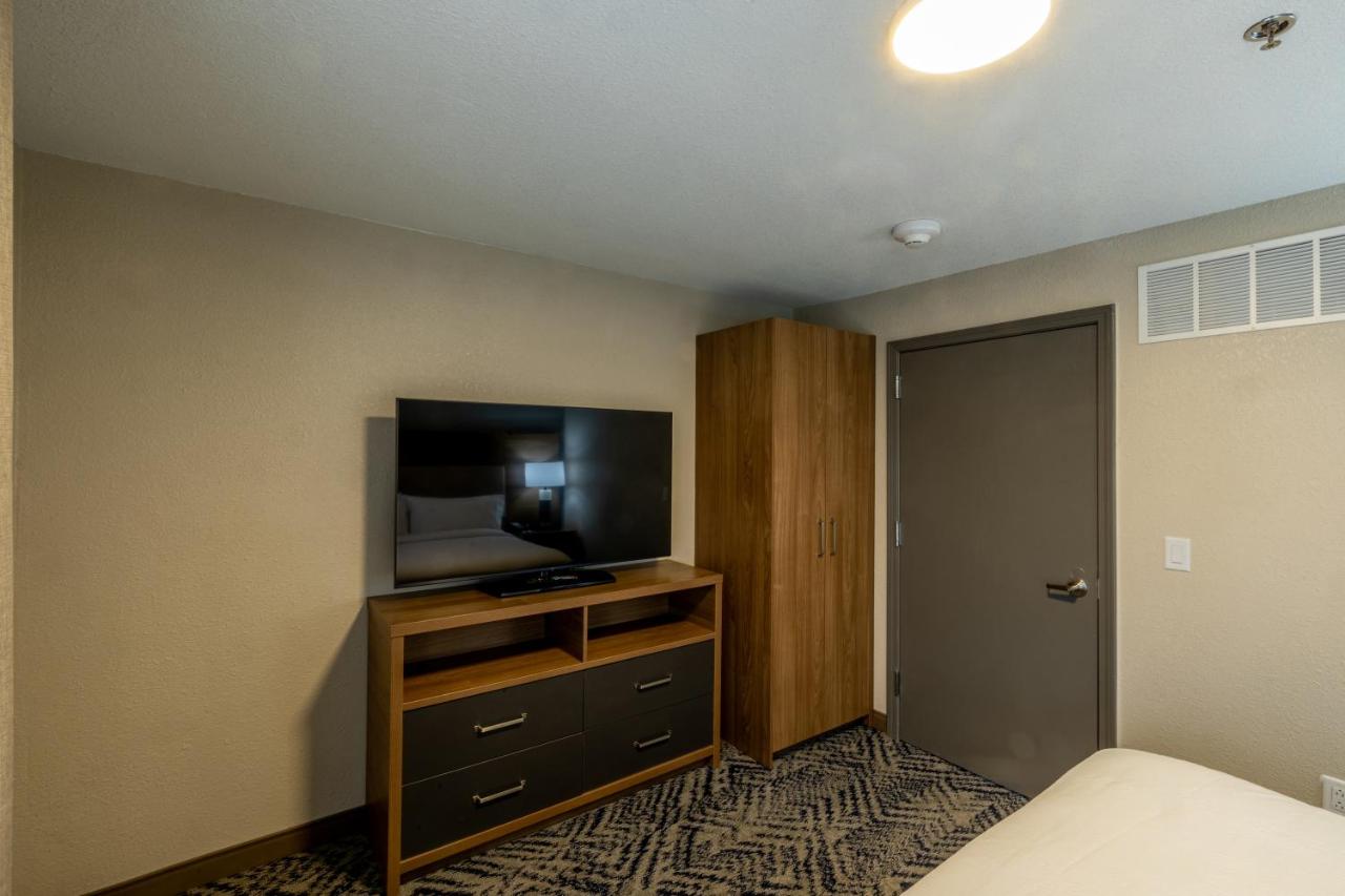One-Bedroom Suite with King Bed - Non-Smoking at Candlewood Suites Wichita Northwest by IHG
