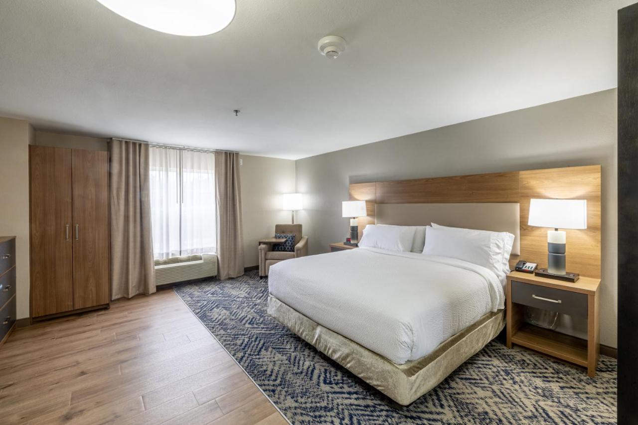 Studio Suite at Candlewood Suites Wichita Northwest by IHG